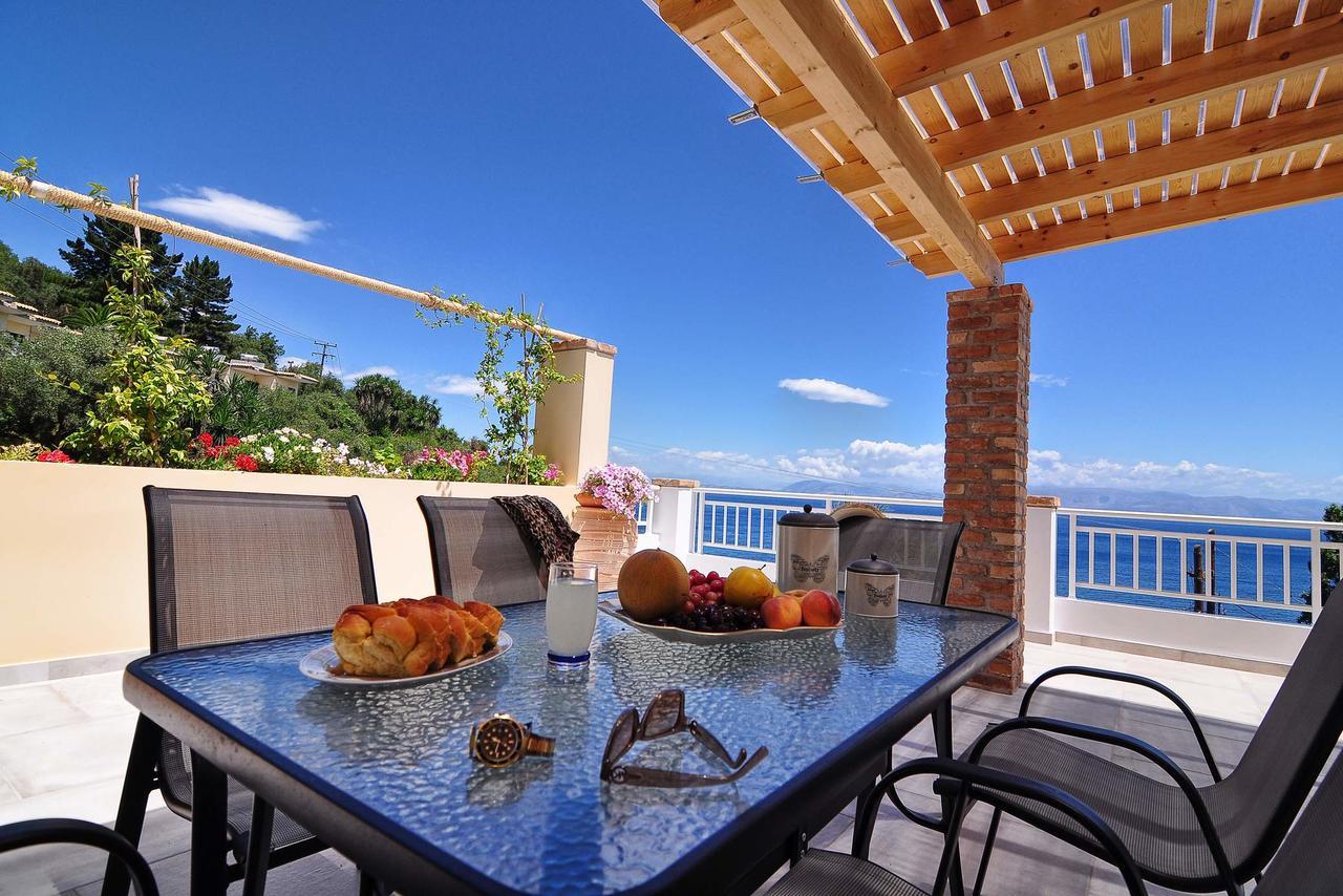 Veroniki Penthouse Deluxe Apartment Agios Ioannis Peristerion Exterior foto