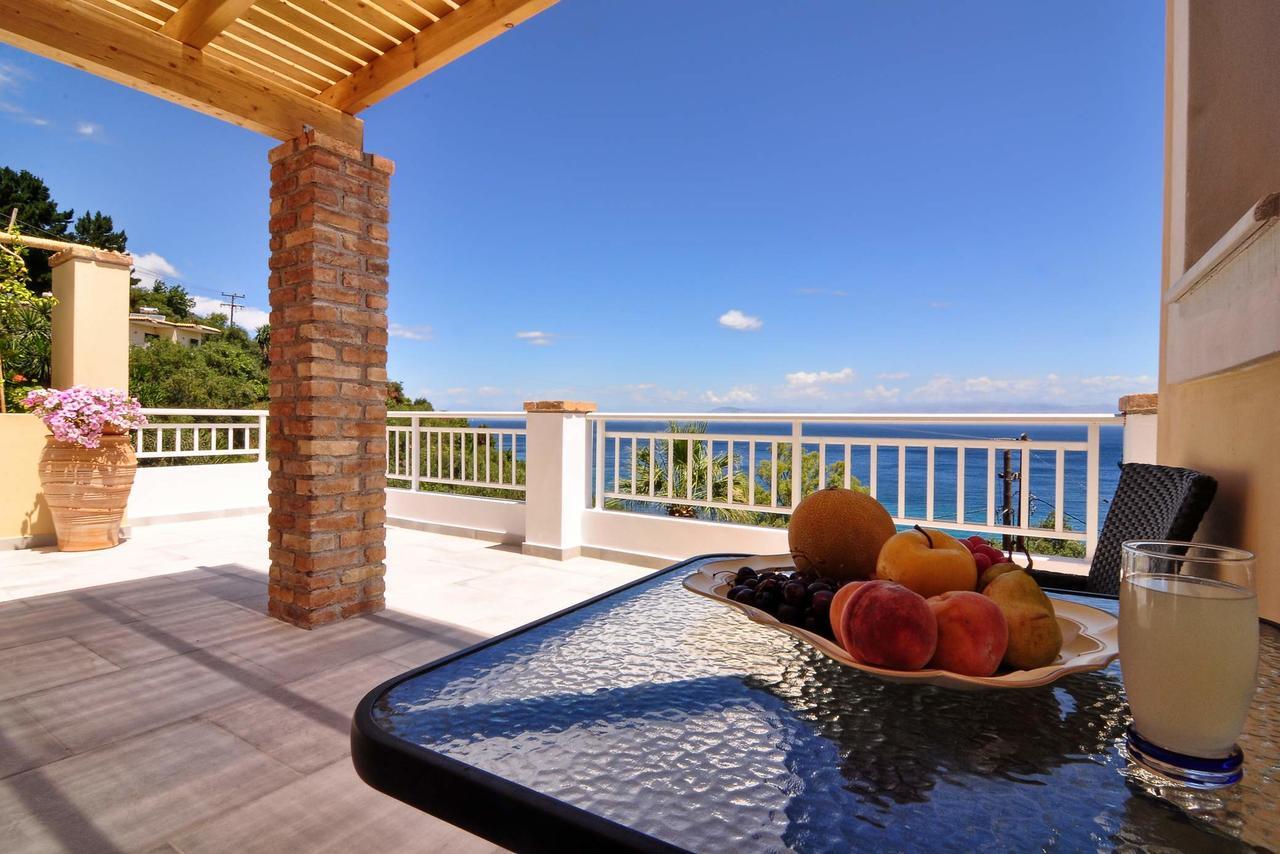 Veroniki Penthouse Deluxe Apartment Agios Ioannis Peristerion Exterior foto